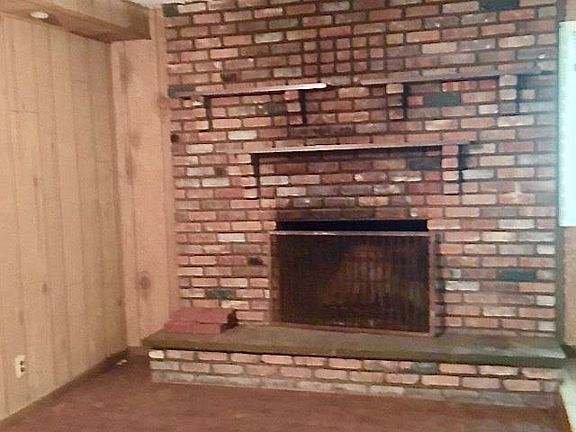 4th image of 25 Church Ln