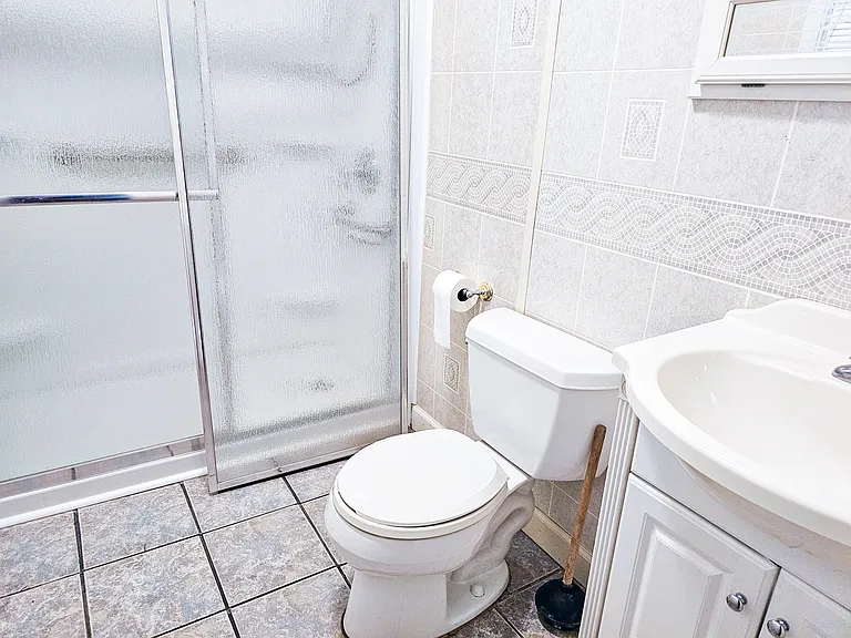 213 Otis Rd — Photo 7