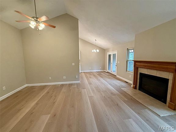 4th image of 1920 Hawksbill Dr