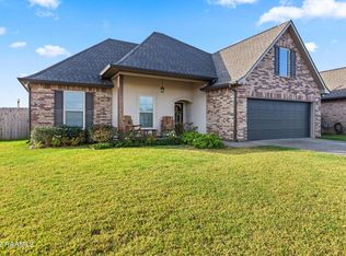 106 Lexi Falls Ln, Broussard, LA 70518