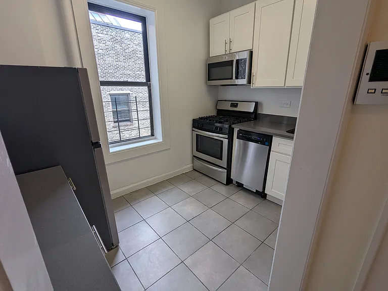 32-15 93rd St #D19 — Photo 1