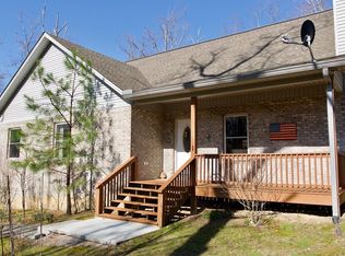 876 Sawmill Rd, Monterey, TN 38574