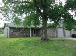 113 Hardesty Dr, Shawnee, OK 74804
