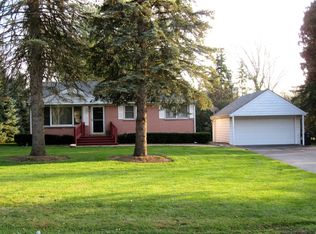 209 W Bryant Ave, Palatine, IL 60067