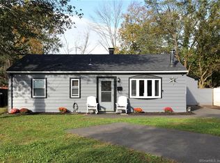 195 Southwest Ave, Windsor Locks, CT 06096