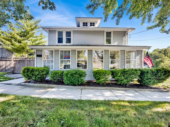 432 E 8th St, Lockport, IL 60441