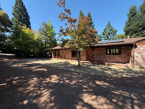 755 Glenside Dr Photo 1
