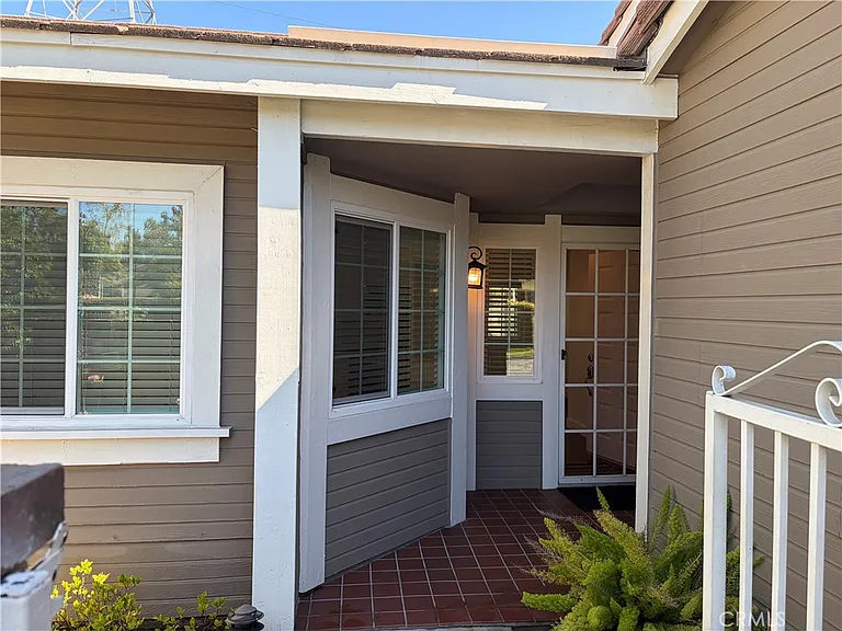 549 Canyon Hill Rd — Photo 5