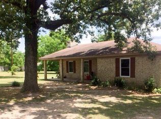 365 Smith Farm Rd, Lufkin, TX 75904