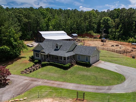 2nd image of 2584 Salem Rd