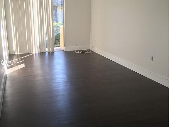 3rd image of 4393 NW 11th St APT 19