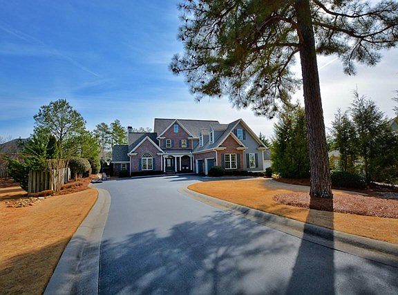 3rd image of 87 Old Mill Ct