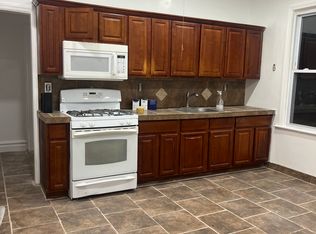 25 Unity Ave #2L, Newark, NJ 07106