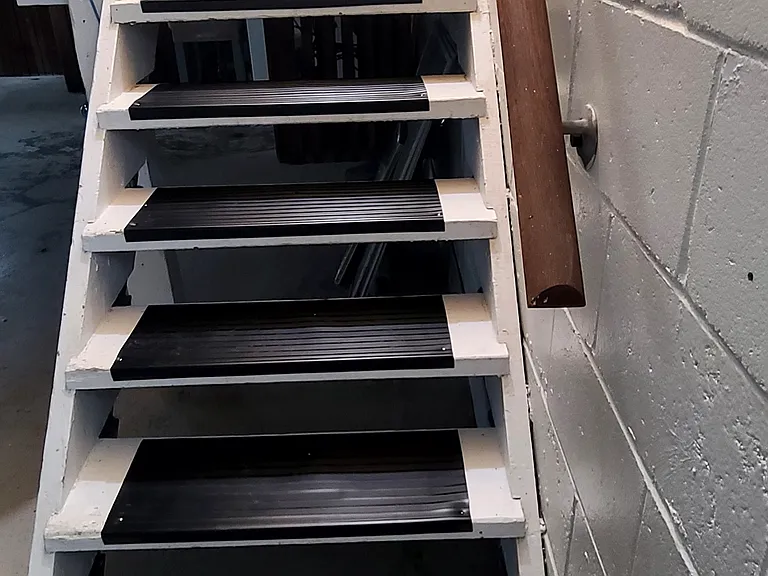 160 Olympia Dr — Photo 15