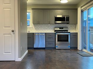 525 Lincoln St, Fairview, OR 97024