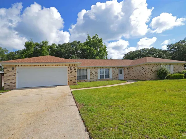 6800 Kitty Hawk Dr, Pensacola, FL 32506