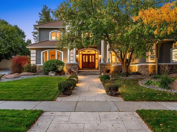 4421 Augusta Dr, Broomfield, CO 80023