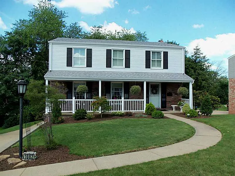 1082 Cork Dr photo 1