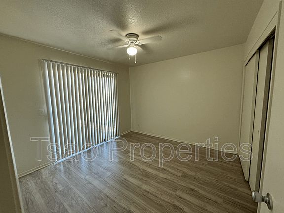 5th image of 428 Mission Park Dr