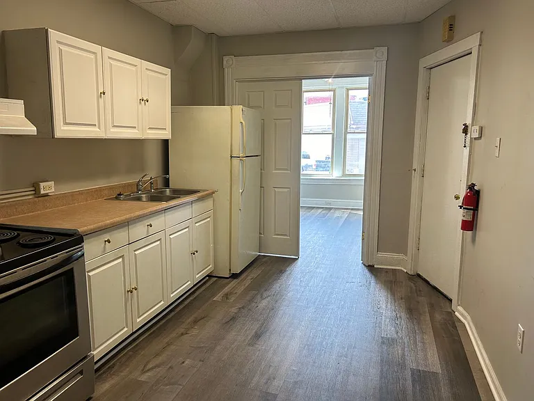 416 Manor St #418 — Photo 4