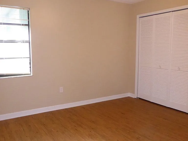 2175 Highland Ave — Photo 3