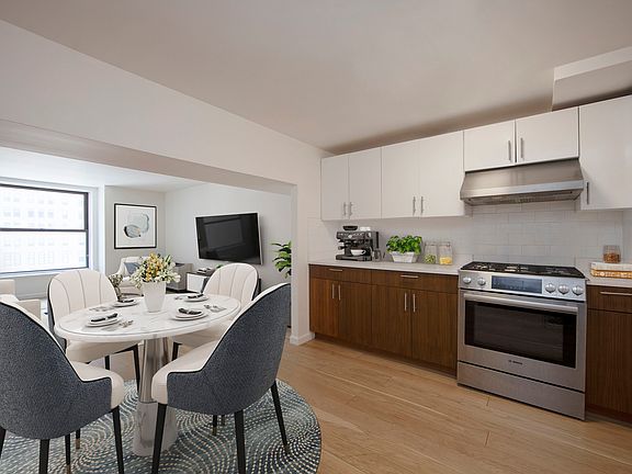 3rd image of 20 West St #10L