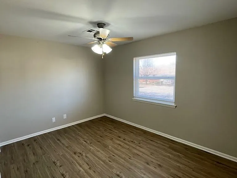 708 O St NW — Photo 5