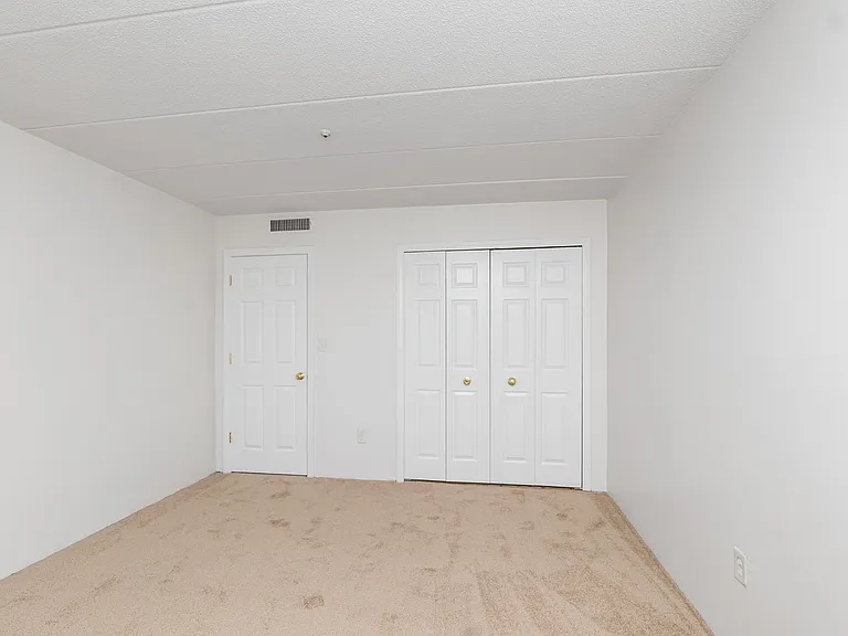685 Main St #37 — Photo 12