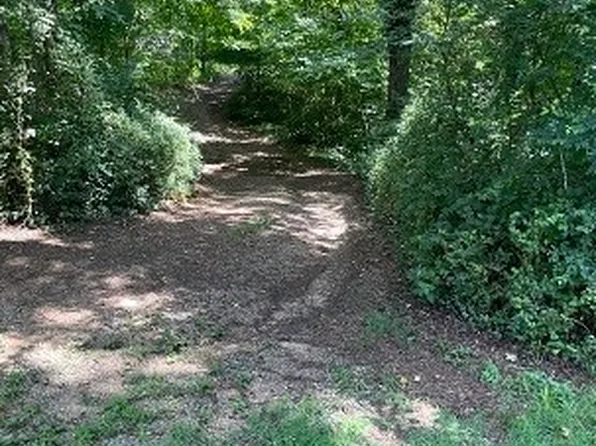 15230 Wright Rd, Amelia Court House, VA 23002
