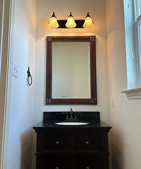 Downstairs half bath