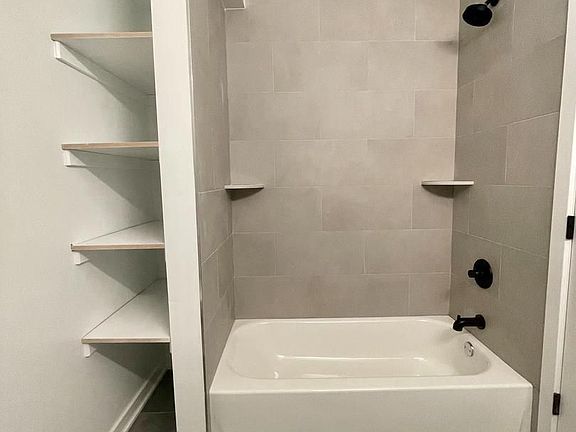 3rd image of 1121-23 S 20th St #2