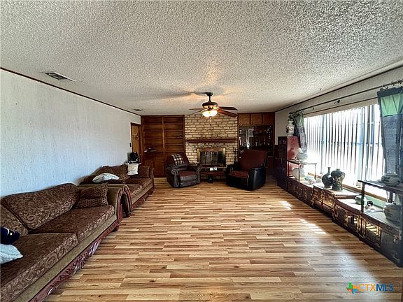 4th image of 4405 Pawnee Trl