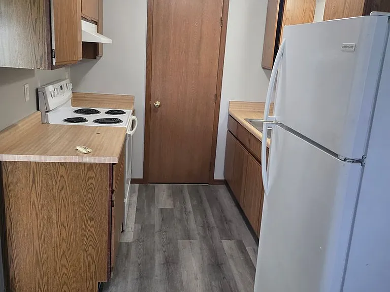 355 E Eldora Rd — Photo 5