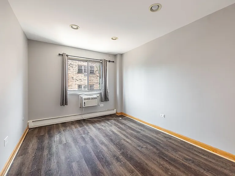 607 W Wrightwood Ave #313 — Photo 8
