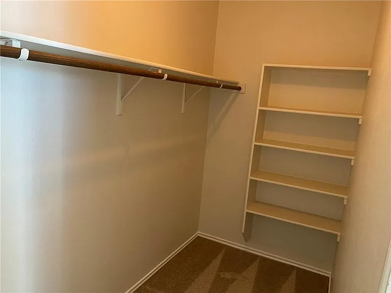 804 Sherry Dr — Photo 14