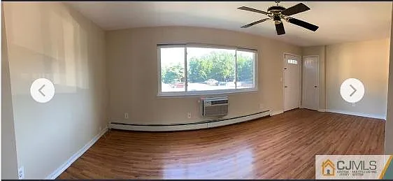 330 Cricket Ln photo 1