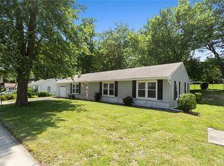 304 Range Line Rd, Liberty, MO 64068
