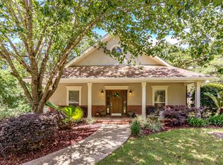 6833 Corto Rd, Ocean Springs, MS 39564