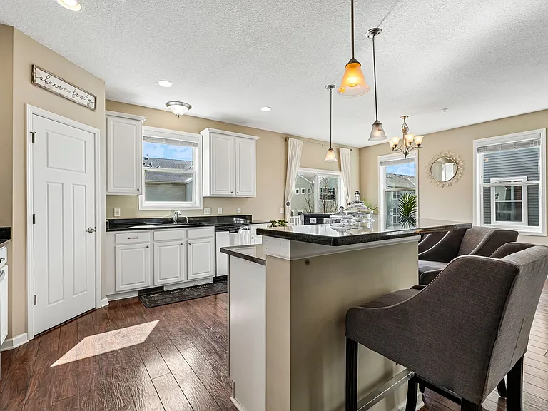 9519 Declaration Dr — Photo 15
