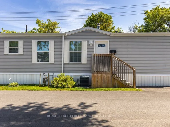 16 Eastgate Ave, Ottawa, ON K2H 7S1
