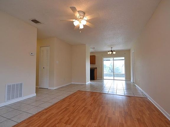 3rd image of 322 Penrose Ct