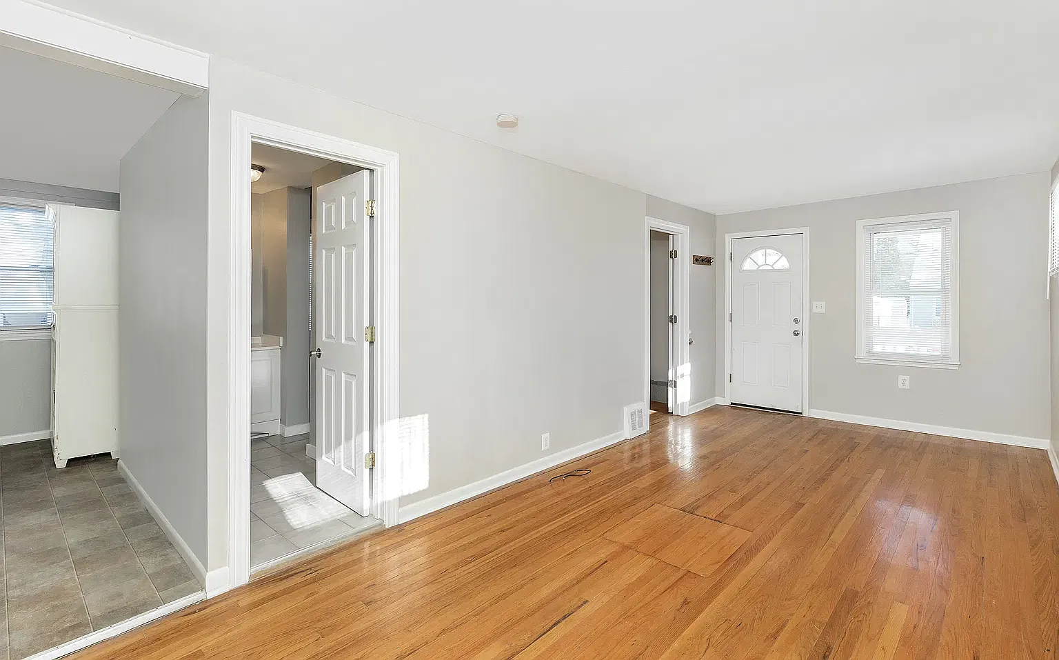3 bed, 1169 sqft, $1,700 — Photo 3