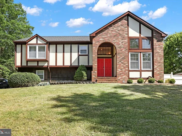 3 Kristin Way, Hamilton, NJ 08690