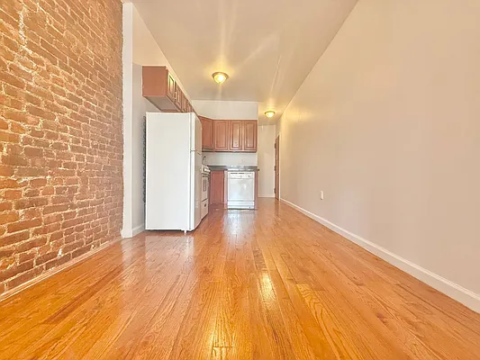 Living room, photo 1