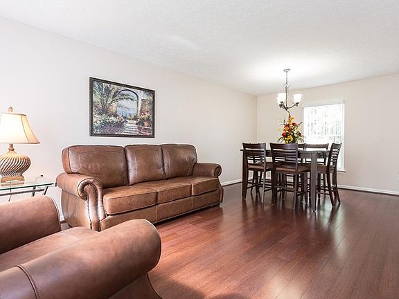 3rd image of 146 Clearwater Dr