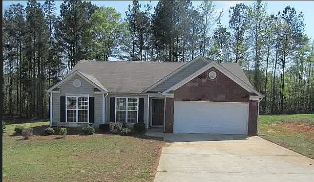 3 bed, 1400 sqft, $1,700 — Photo 2