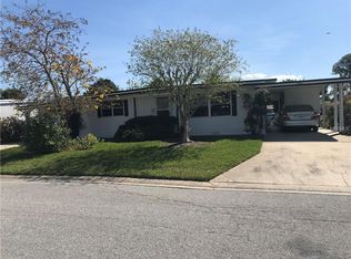 1026 Southland Dr, Tavares, FL 32778