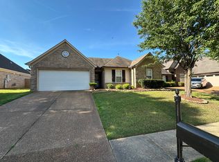 10437 Redmond Cir N, Cordova, TN 38016