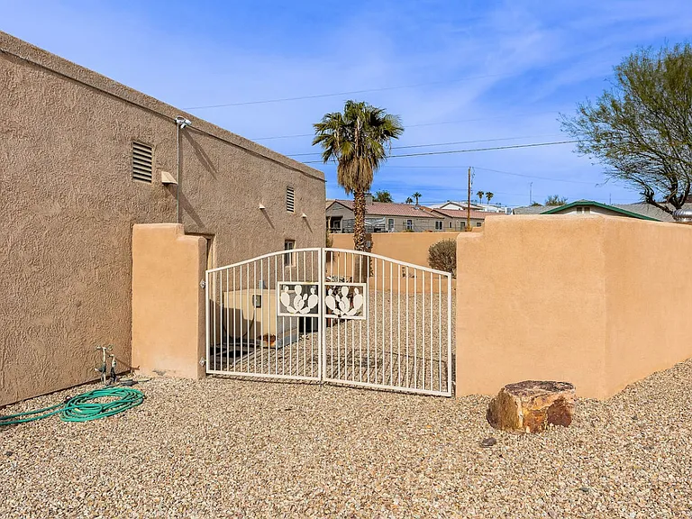 3921 Aloha Ln — Photo 30