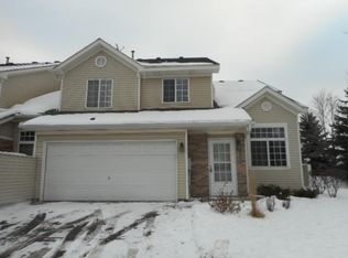 8978 Spring Ln, Woodbury, MN 55125